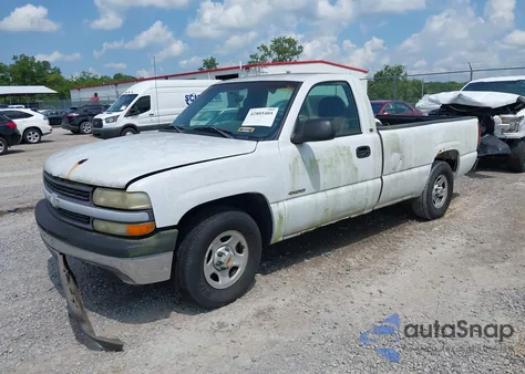 2002 Chevrolet Silverado 1500 из США, поврежденный, VIN 1GCEC14V32E126335